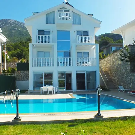 Oludeniz Ovacik Vilă *